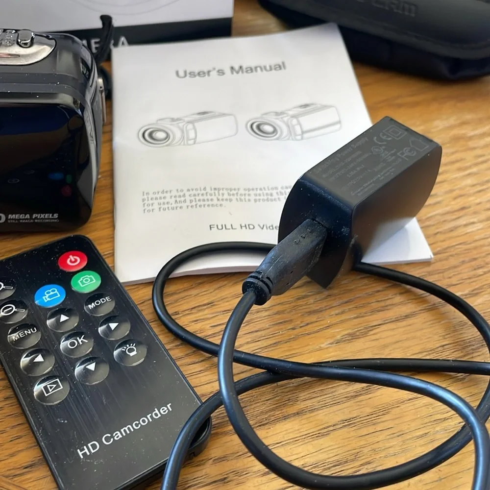 Digital Video Camera Camcorder Full HD 1080p, SD HC, TFT LCD - Picture 4 of 8